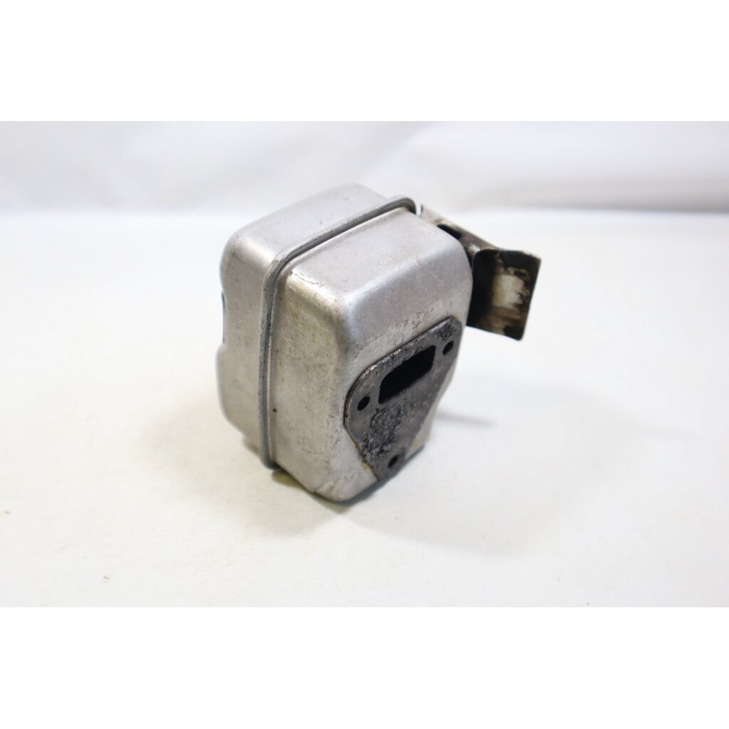 Genuine Muffler Homelite CSP4518 chainsaw 308071001 5131000621 1 Genuine Muffler Homelite CSP4518 chainsaw 308071001 5131000621 1