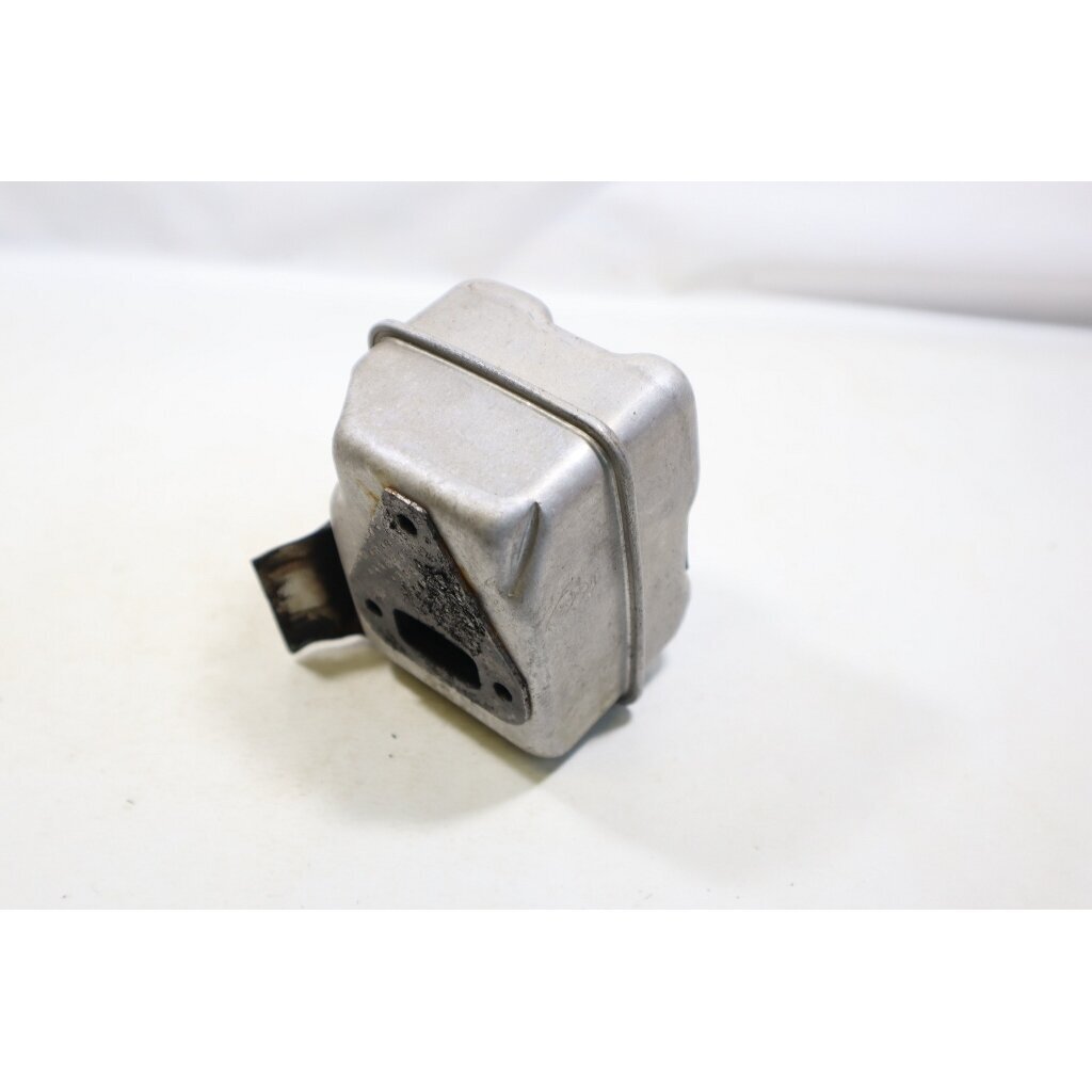 Genuine Muffler Homelite CSP4518 chainsaw 308071001 5131000621 6 Genuine Muffler Homelite CSP4518 chainsaw 308071001 5131000621 6