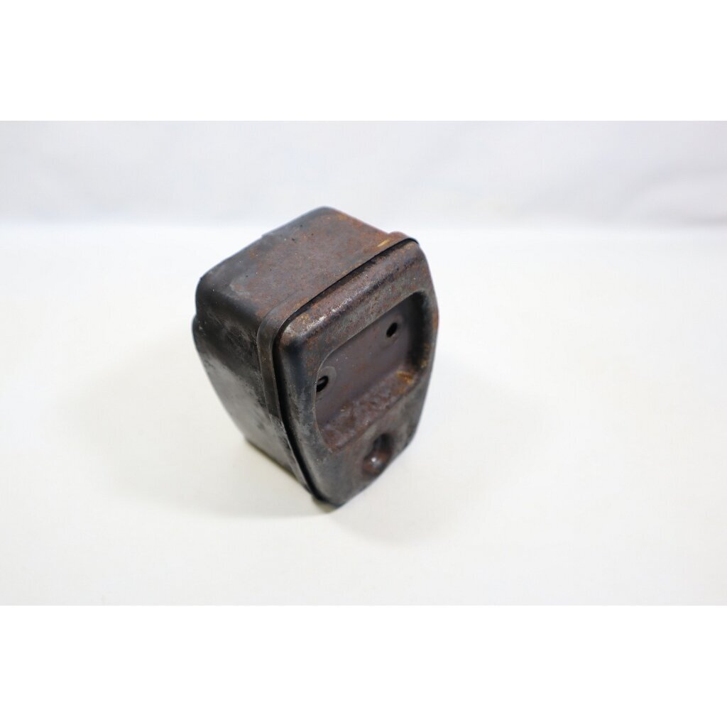 Genuine Muffler McCULLOCH Poulan Jonsered CS2137 Partner 351 352 371 382 391 401 421 422 chainsaw 530047207 3 Genuine Muffler McCULLOCH Poulan Jonsered CS2137 Partner 351 352 371 382 391 401 421 422 chainsaw 530047207 3