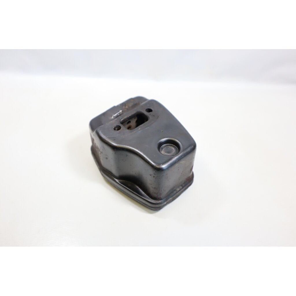 Genuine Muffler McCULLOCH Poulan Jonsered CS2137 Partner 351 352 371 382 391 401 421 422 chainsaw 530047207 4 Genuine Muffler McCULLOCH Poulan Jonsered CS2137 Partner 351 352 371 382 391 401 421 422 chainsaw 530047207 4