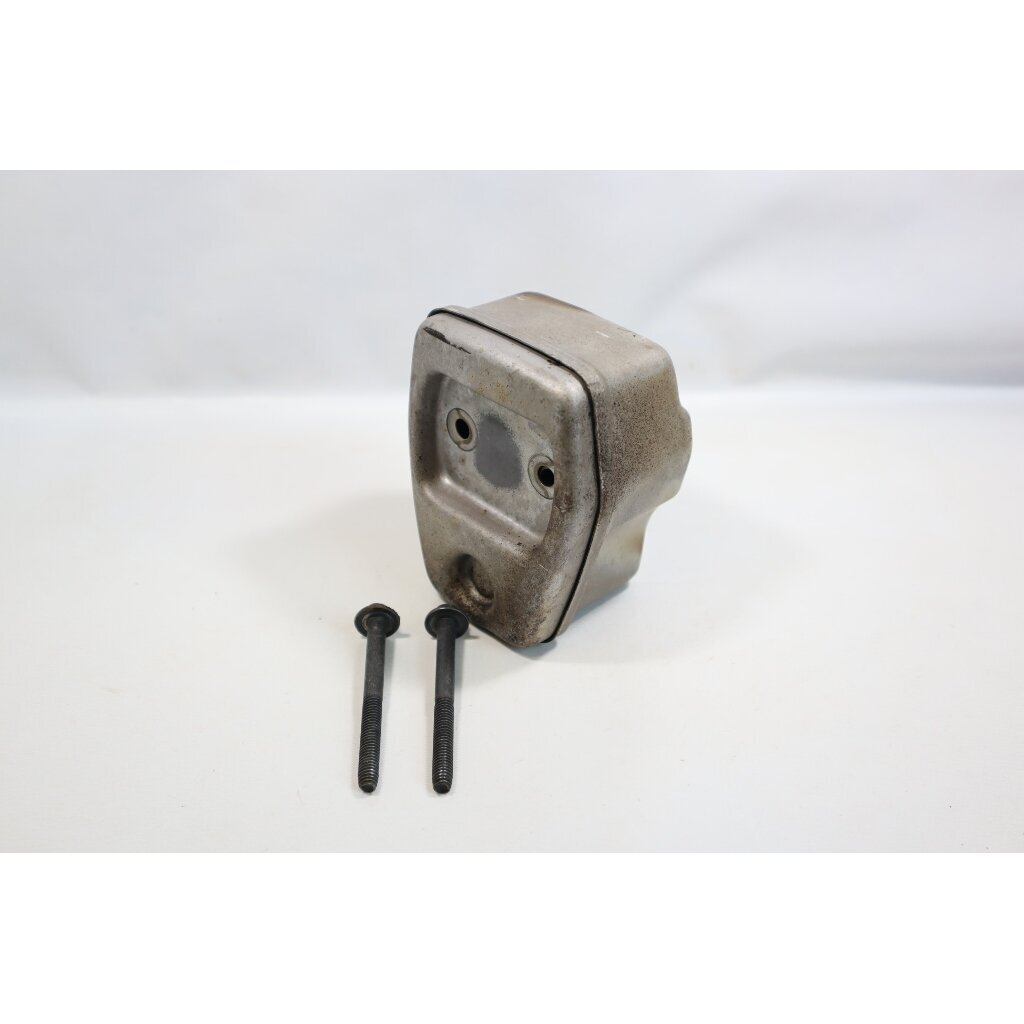 Genuine Muffler McCULLOCH Poulan Jonsered CS2137 Partner 351 352 371 382 391 401 421 422 chainsaw 530047207 Genuine Muffler McCULLOCH Poulan Jonsered CS2137 Partner 351 352 371 382 391 401 421 422 chainsaw 530047207