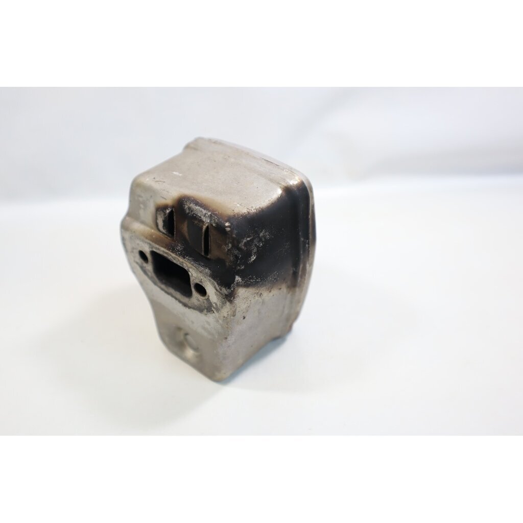 Genuine Muffler McCULLOCH Poulan Jonsered CS2137 Partner 351 352 371 382 391 401 421 422 chainsaw 530047207 2