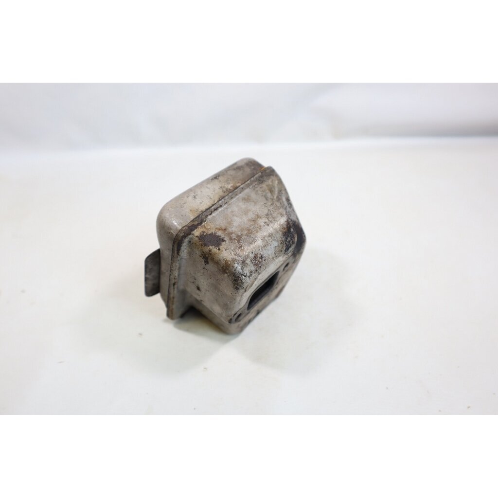 Genuine Muffler STIHL 021 023 025 MS210 MS230 MS250 chainsaw 1123 145 0800 4 Genuine Muffler STIHL 021 023 025 MS210 MS230 MS250 chainsaw 1123 145 0800 4