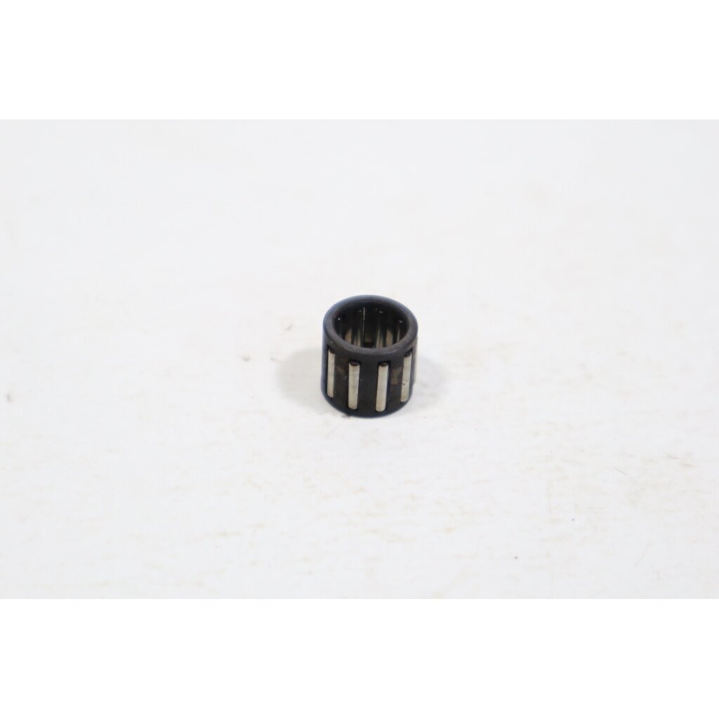 Genuine Needle Bearing Piston Husqvarna 223R 225R 227R 322R 323R 325RX 326RX 327RDX trimmer 503712201 1 Genuine Needle Bearing Piston Husqvarna 223R 225R 227R 322R 323R 325RX 326RX 327RDX trimmer 503712201 1