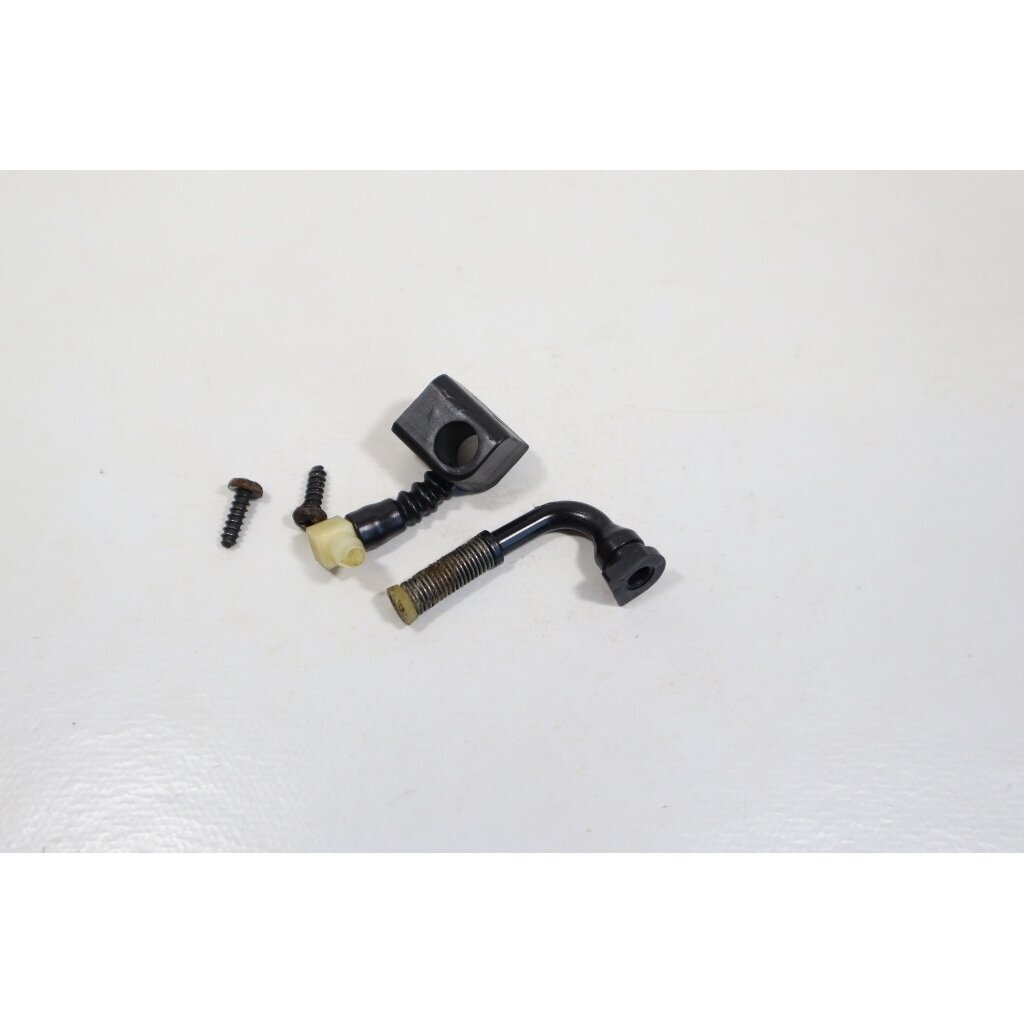 Genuine Oil Hose Tank Sealing McCULLOCH Poulan Jonsered CS2137 Partner 351 352 371 382 391 401 421 422 chainsaw 530047663 Genuine Oil Hose Tank Sealing McCULLOCH Poulan Jonsered CS2137 Partner 351 352 371 382 391 401 421 422 chainsaw 530047663