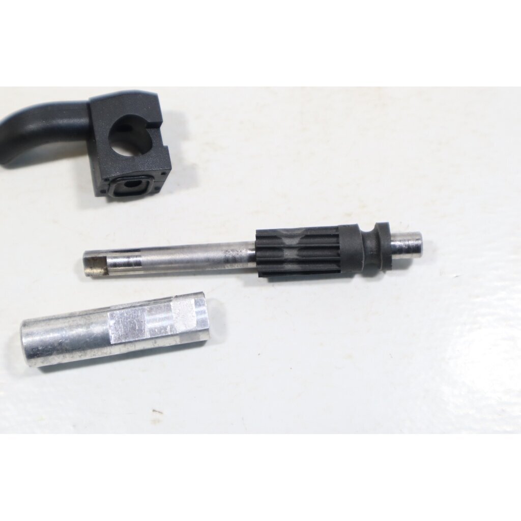 Genuine Oil Pump Husqvarna 340 345 350 135 435 440 445 450 Jonsered 2141 2145 2150 2240 2245 2250 chainsaw 503932101 1 Genuine Oil Pump Husqvarna 340 345 350 135 435 440 445 450 Jonsered 2141 2145 2150 2240 2245 2250 chainsaw 503932101 1