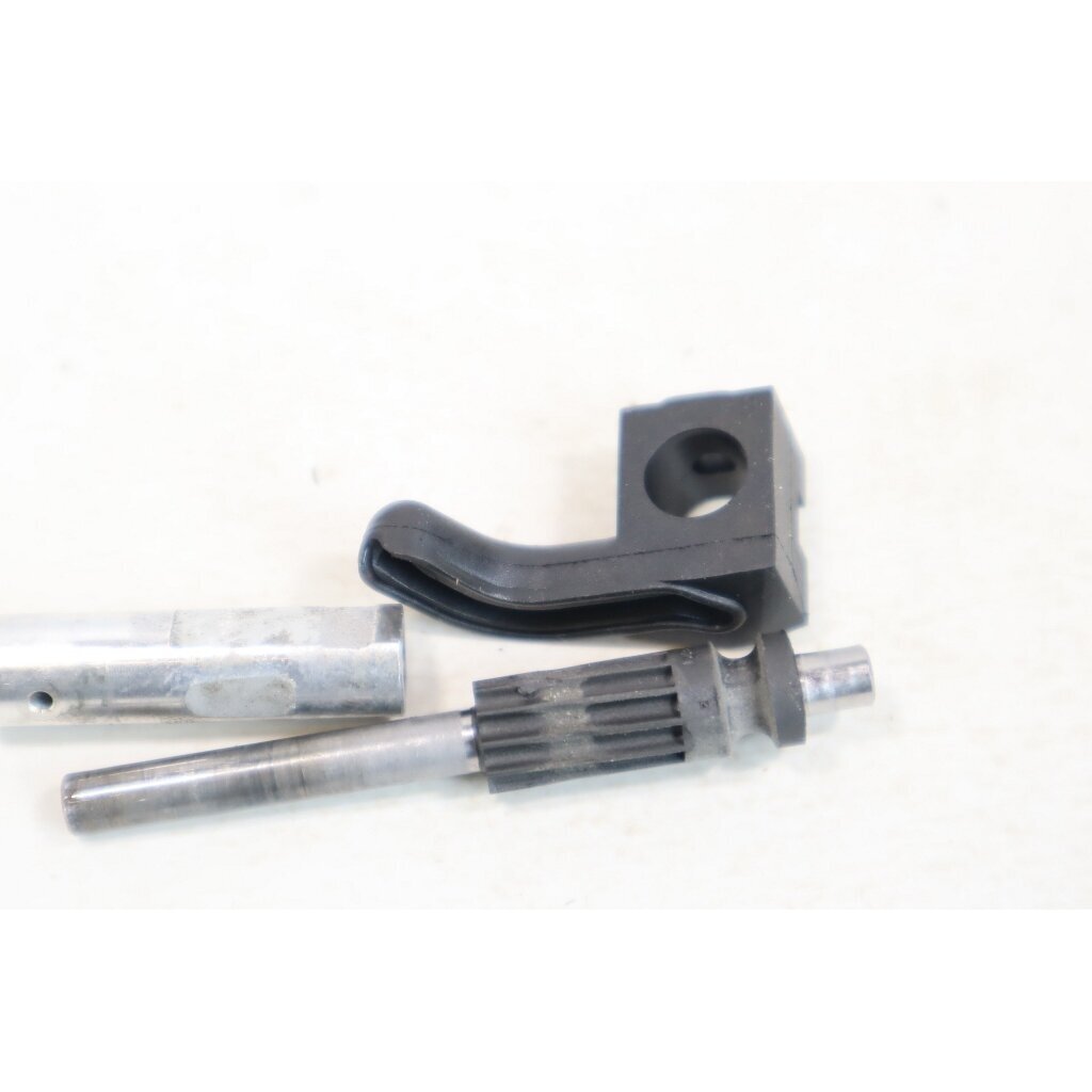 Genuine Oil Pump Husqvarna 340 345 350 135 435 440 445 450 Jonsered 2141 2145 2150 2240 2245 2250 chainsaw 503932101 3
