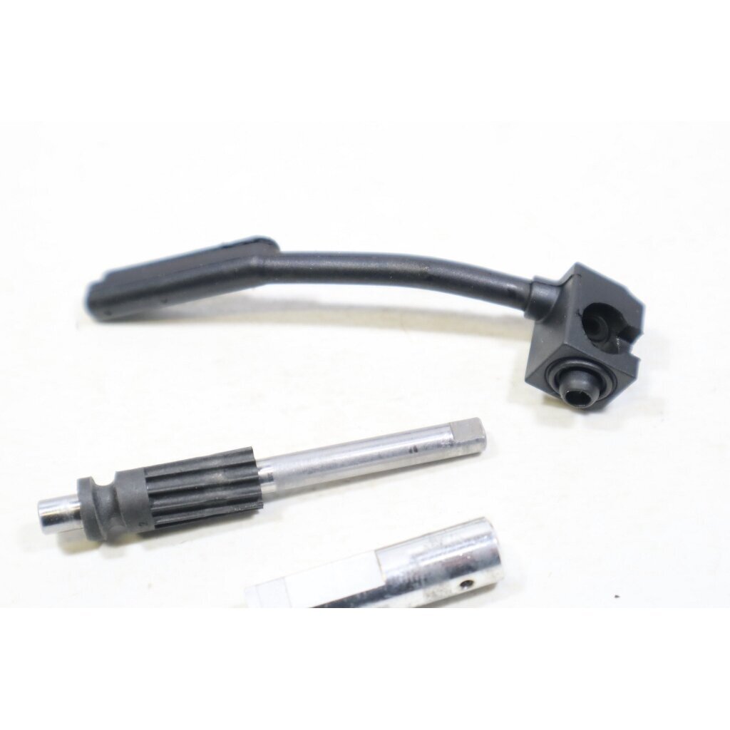 Genuine Oil Pump Husqvarna 340 345 350 135 435 440 445 450 Jonsered 2141 2145 2150 2240 2245 2250 chainsaw 540057901 3 Genuine Oil Pump Husqvarna 340 345 350 135 435 440 445 450 Jonsered 2141 2145 2150 2240 2245 2250 chainsaw 540057901 3