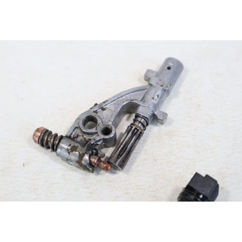 Genuine Oil Pump Husqvarna 357 359 455 460 461 465 Jonsered CS2156 CS2159 CS2255 chainsaw 537105502 2
