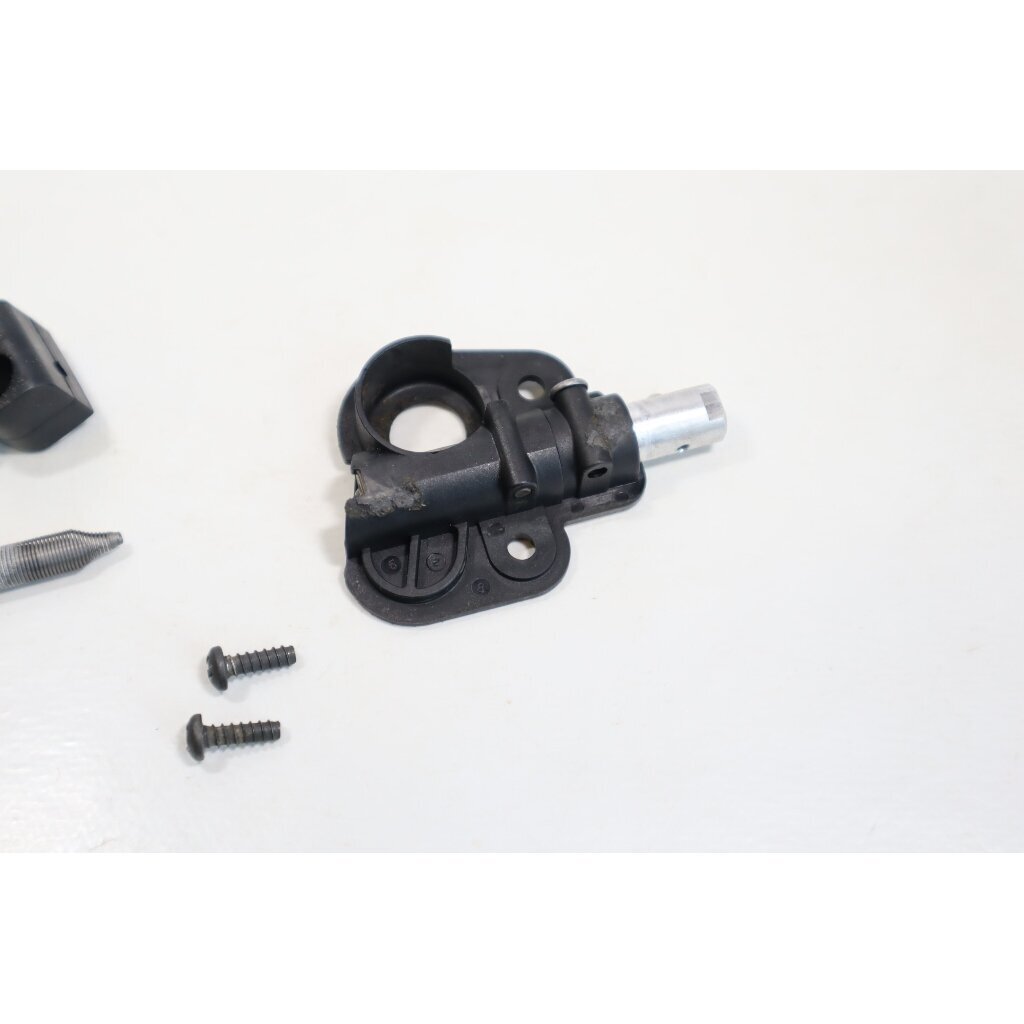 Genuine Oil Pump McCULLOCH Poulan Jonsered CS2137 Partner 351 352 371 382 391 401 421 422 chainsaw 530071259 2 Genuine Oil Pump McCULLOCH Poulan Jonsered CS2137 Partner 351 352 371 382 391 401 421 422 chainsaw 530071259 2