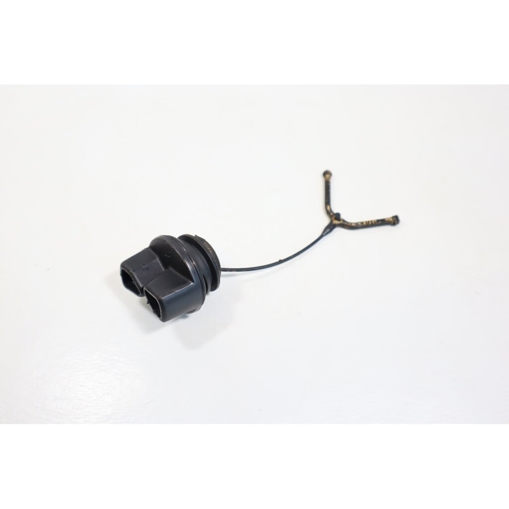 Genuine Oil Tank Cap McCULLOCH Poulan Jonsered CS2137 Partner 351 352 371 382 391 401 421 422 chainsaw 530057236 Genuine Oil Tank Cap McCULLOCH Poulan Jonsered CS2137 Partner 351 352 371 382 391 401 421 422 chainsaw 530057236