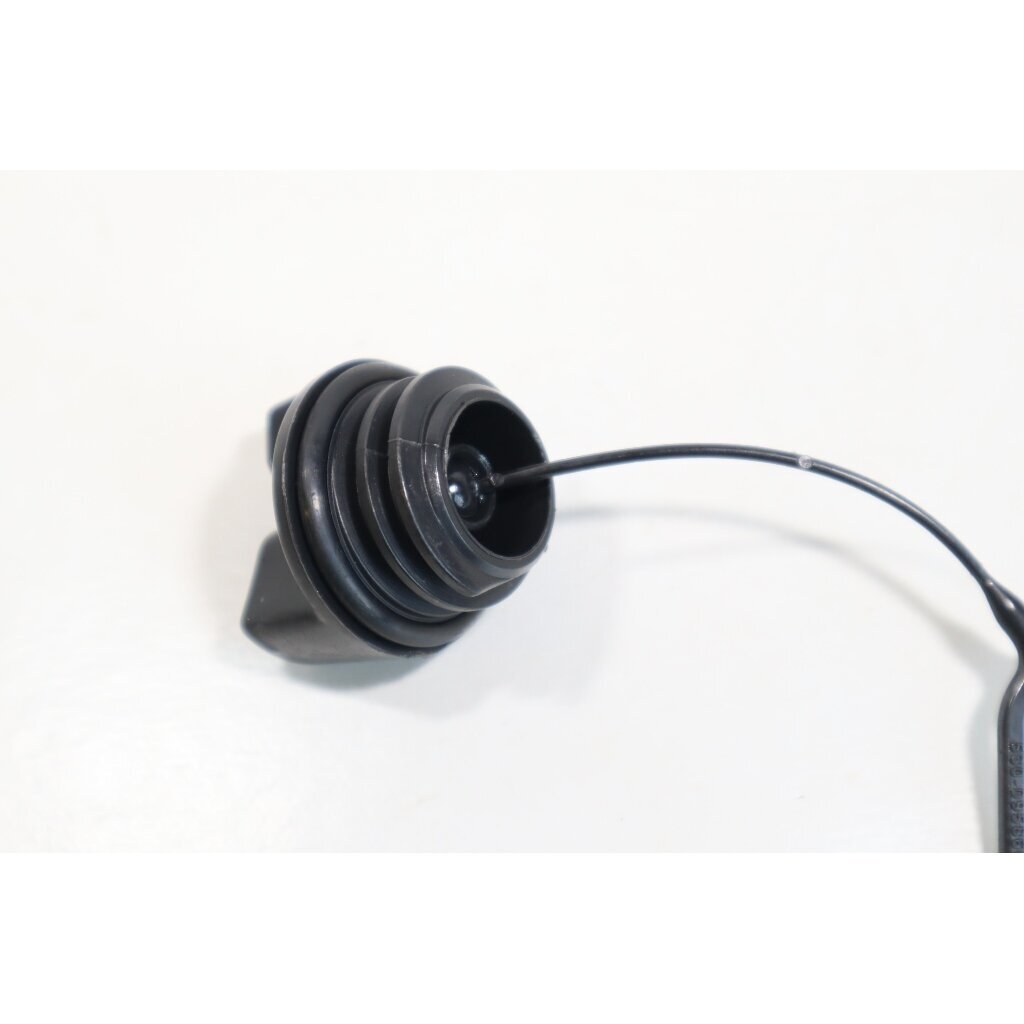Genuine Oil Tank Cap McCULLOCH Poulan Jonsered CS2137 Partner 351 352 371 382 391 401 421 422 chainsaw 530057236 2 Genuine Oil Tank Cap McCULLOCH Poulan Jonsered CS2137 Partner 351 352 371 382 391 401 421 422 chainsaw 530057236 2