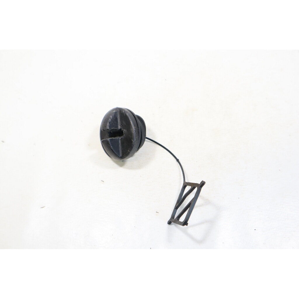 Genuine Oil Tank Cap Solo 634 641 chainsaw 2700287 Genuine Oil Tank Cap Solo 634 641 chainsaw 2700287