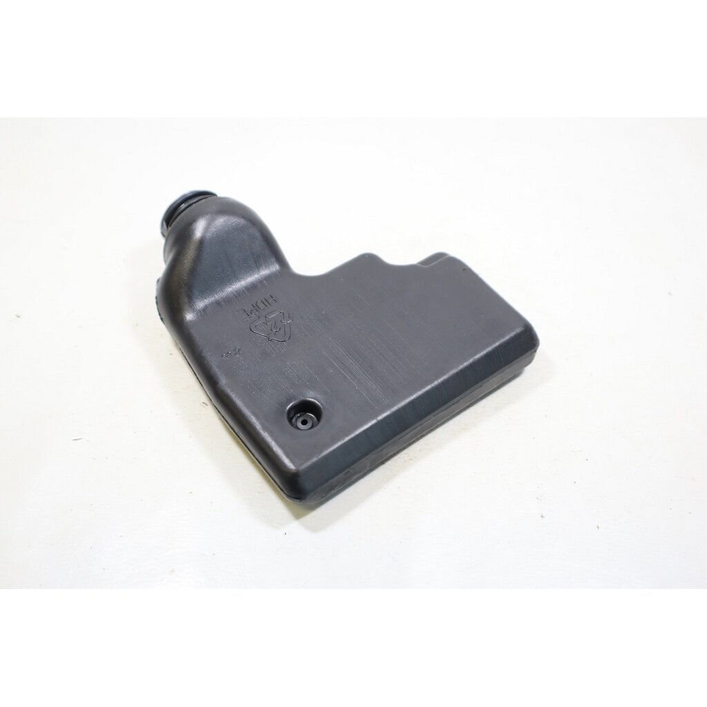 Genuine Oil Tank McCulloch MAC 833 835 836 838 AV chainsaw 300260 3 Genuine Oil Tank McCulloch MAC 833 835 836 838 AV chainsaw 300260 3