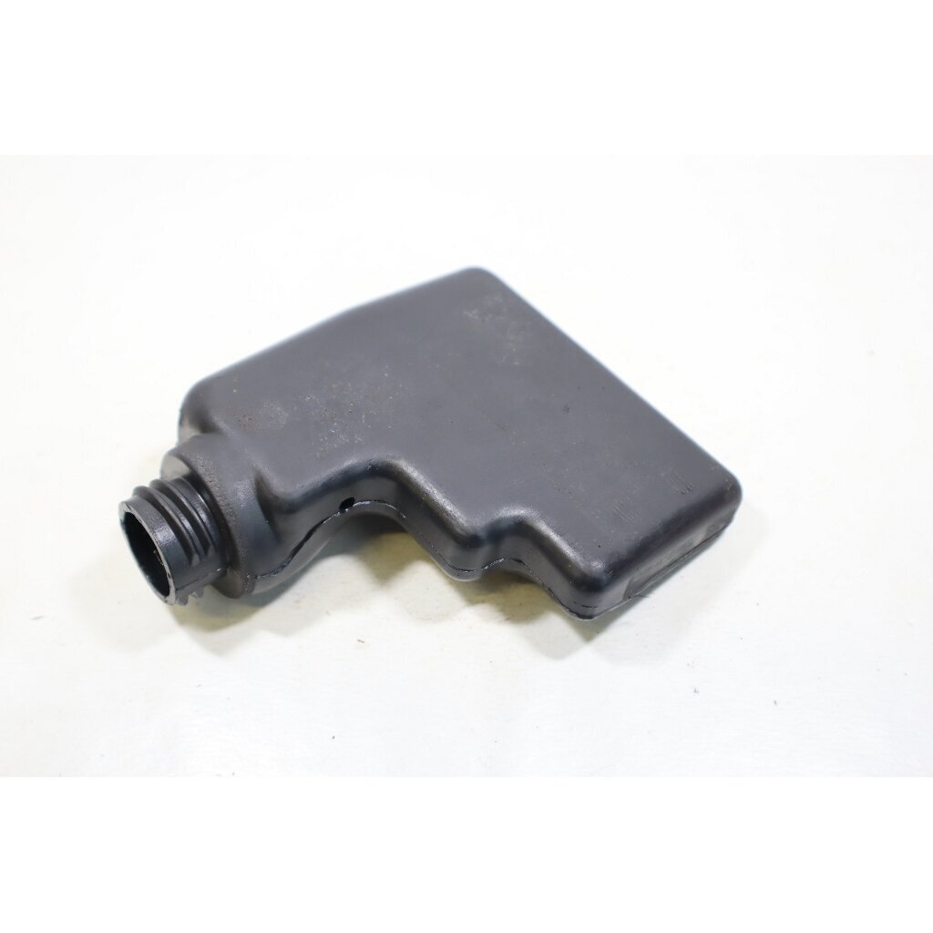 Genuine Oil Tank McCulloch MAC 833 835 836 838 AV chainsaw 300260 7 Genuine Oil Tank McCulloch MAC 833 835 836 838 AV chainsaw 300260 7