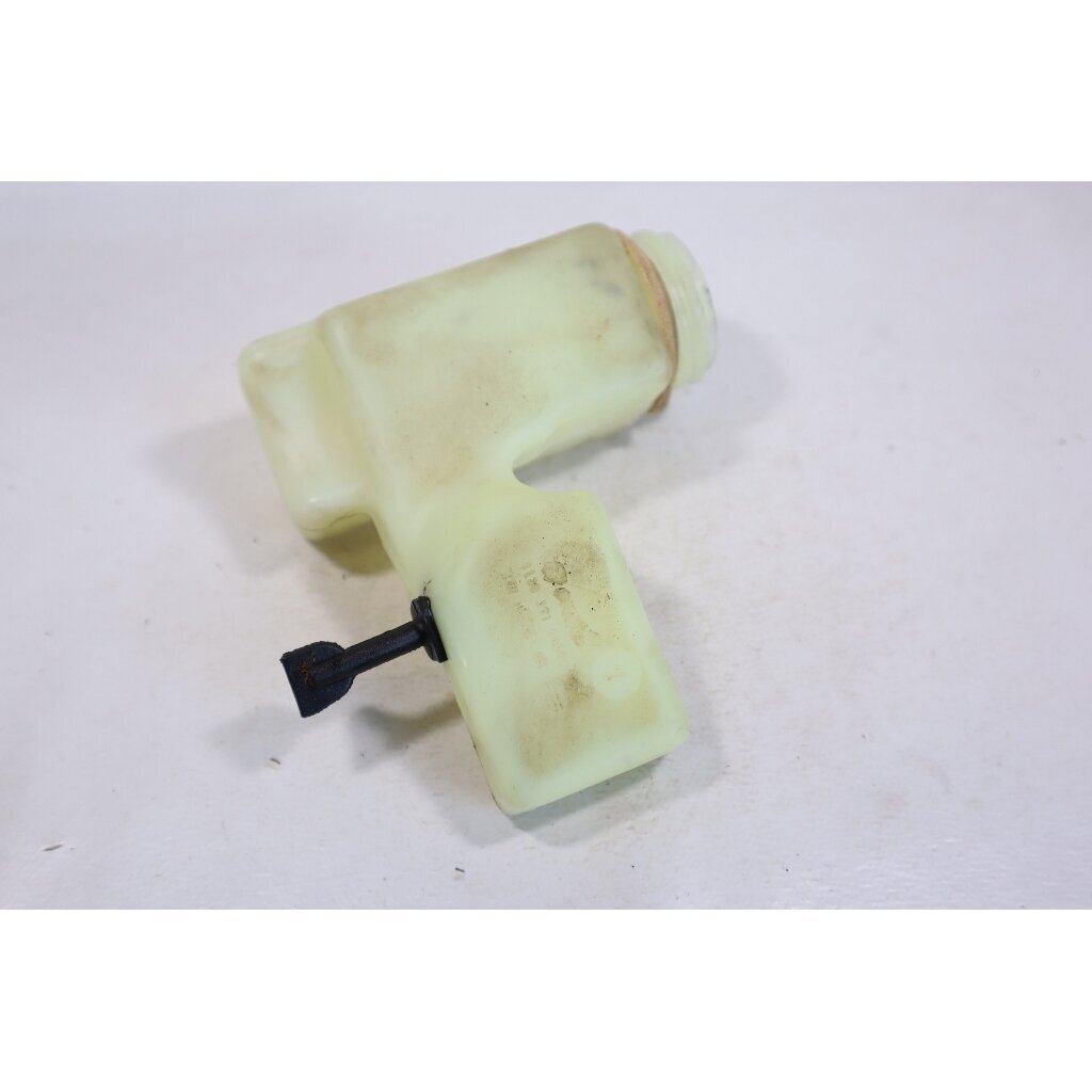 Genuine Oil Tank STIHL 017 018 MS170 MS180 MS210 chainsaw 1130 350 4400 6 Genuine Oil Tank STIHL 017 018 MS170 MS180 MS210 chainsaw 1130 350 4400 6