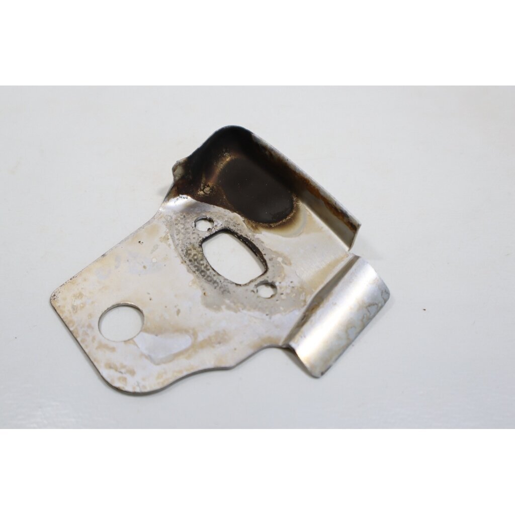 Genuine Plate Heat Shield McCULLOCH Poulan Jonsered CS2137 Partner 351 352 371 382 391 401 421 422 chainsaw 530049870 1