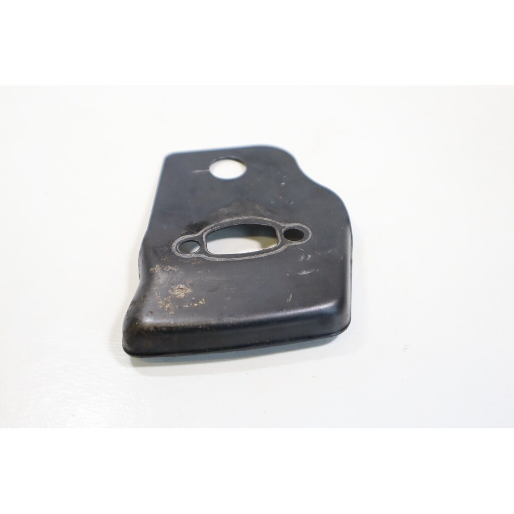 Genuine Plate Heat Shield McCULLOCH Poulan Jonsered CS2137 Partner 351 352 371 382 391 401 421 422 chainsaw 530049870 2