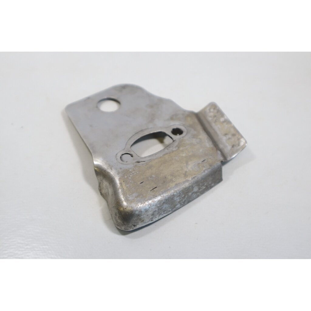 Genuine Plate Heat Shield McCULLOCH Poulan Jonsered CS2137 Partner 351 352 371 382 391 401 421 422 chainsaw 530049870 3 Genuine Plate Heat Shield McCULLOCH Poulan Jonsered CS2137 Partner 351 352 371 382 391 401 421 422 chainsaw 530049870 3
