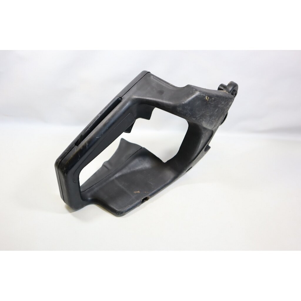 Genuine Rear Handle McCULLOCH Poulan Jonsered CS2137 Partner 351 352 371 382 391 401 421 chainsaw 530047582 Genuine Rear Handle McCULLOCH Poulan Jonsered CS2137 Partner 351 352 371 382 391 401 421 chainsaw 530047582