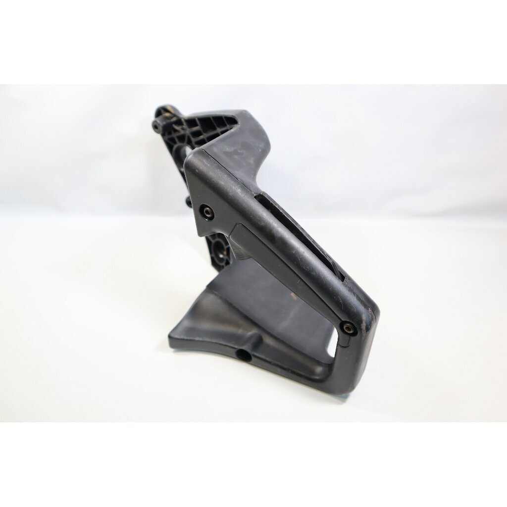 Genuine Rear Handle McCULLOCH Poulan Jonsered CS2137 Partner 351 352 371 382 391 401 421 chainsaw 530047582 3 Genuine Rear Handle McCULLOCH Poulan Jonsered CS2137 Partner 351 352 371 382 391 401 421 chainsaw 530047582 3