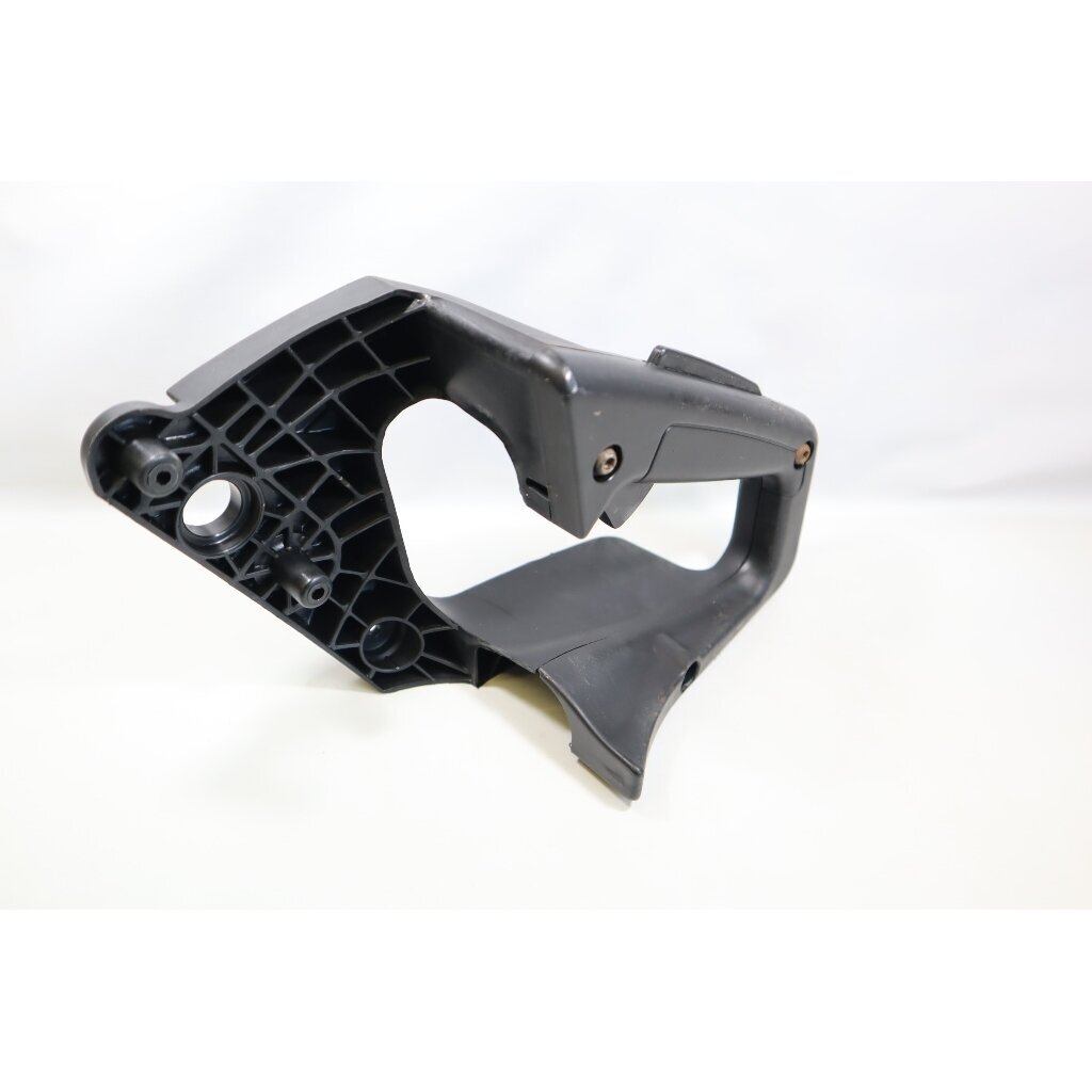 Genuine Rear Handle McCULLOCH Poulan Jonsered CS2137 Partner 351 352 371 382 391 401 421 chainsaw 530047582 Genuine Rear Handle McCULLOCH Poulan Jonsered CS2137 Partner 351 352 371 382 391 401 421 chainsaw 530047582