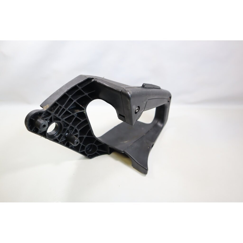 Genuine Rear Handle McCULLOCH Poulan Jonsered CS2137 Partner 351 352 371 382 391 401 421 chainsaw 530047582 2 Genuine Rear Handle McCULLOCH Poulan Jonsered CS2137 Partner 351 352 371 382 391 401 421 chainsaw 530047582 2