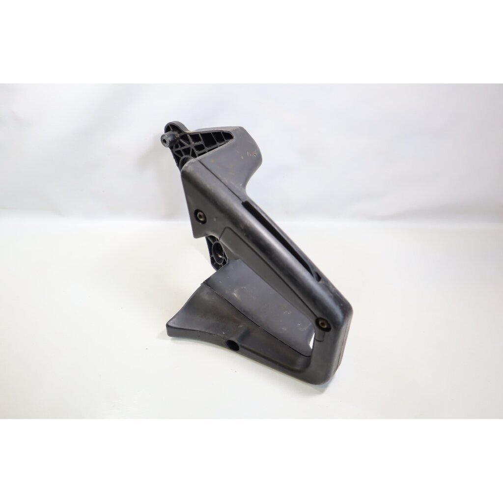 Genuine Rear Handle McCULLOCH Poulan Jonsered CS2137 Partner 351 352 371 382 391 401 421 chainsaw 530047582 3 Genuine Rear Handle McCULLOCH Poulan Jonsered CS2137 Partner 351 352 371 382 391 401 421 chainsaw 530047582 3