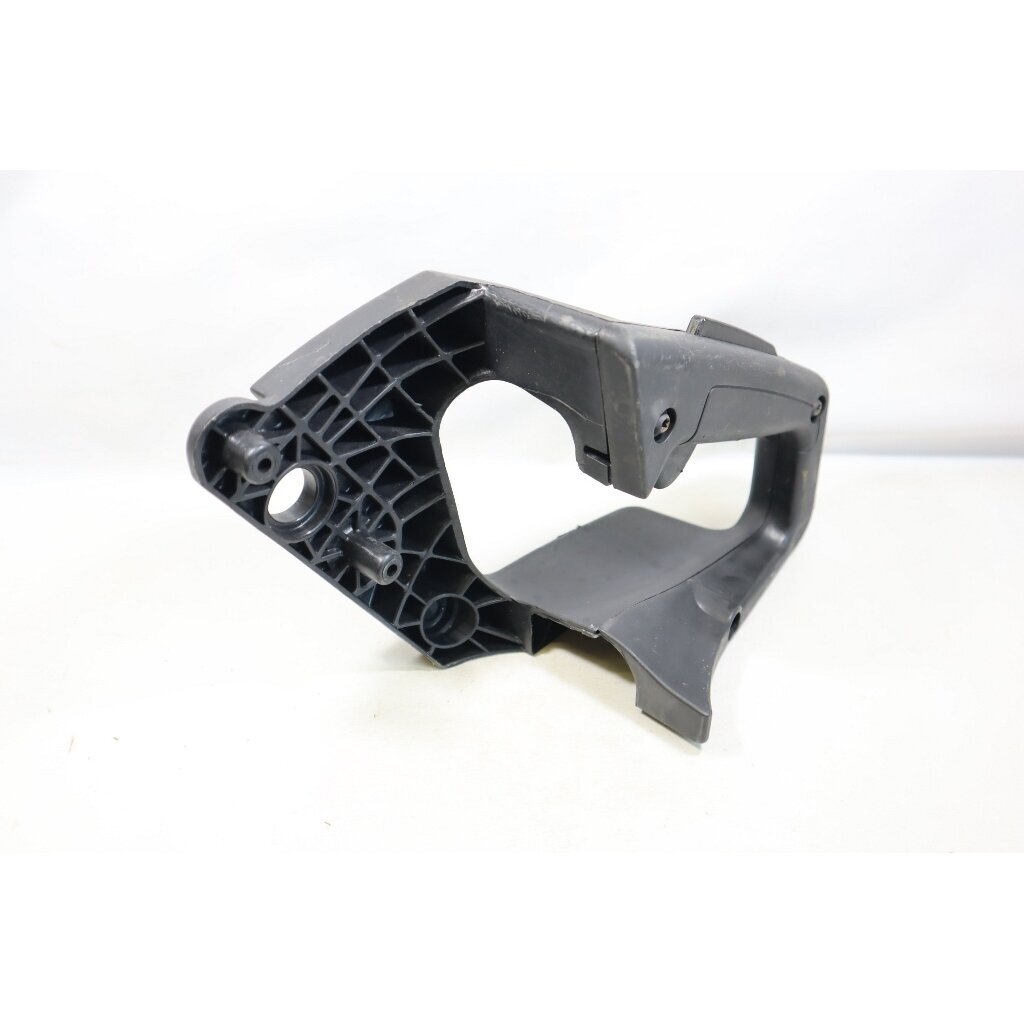 Genuine Rear Handle McCULLOCH Poulan Jonsered CS2137 Partner 351 352 371 382 391 401 421 chainsaw 530047582 Genuine Rear Handle McCULLOCH Poulan Jonsered CS2137 Partner 351 352 371 382 391 401 421 chainsaw 530047582