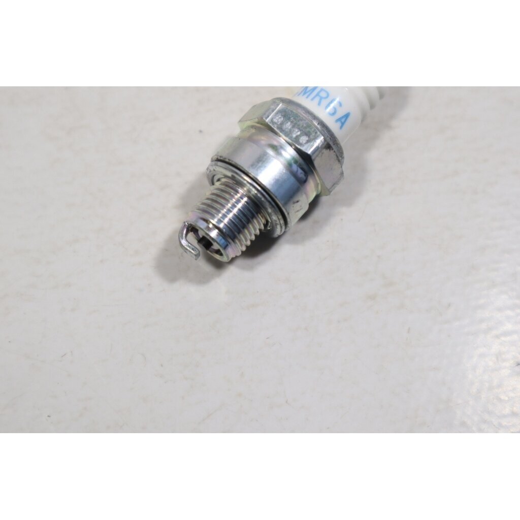 Genuine Spark Plug CMR6A Husqvarna 122 129 325 McCulloch T22 LS LCS trimmer 590710201 1 Genuine Spark Plug CMR6A Husqvarna 122 129 325 McCulloch T22 LS LCS trimmer 590710201 1