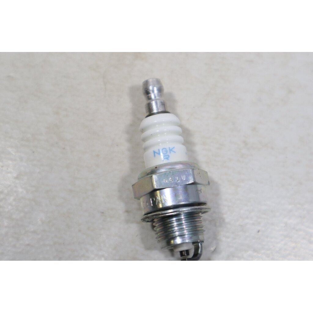 Genuine Spark Plug NGK BPMR7A Jonsered Husqvarna Partner chainsaw 503235111 2