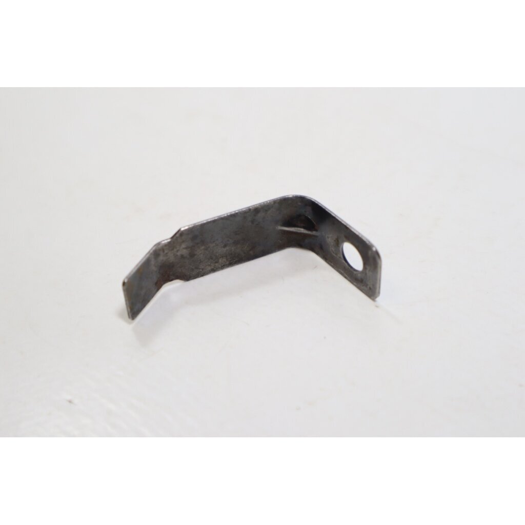 Genuine Spring Switch Contact McCULLOCH Poulan Jonsered CS2137 Partner 351 352 371 382 391 401 421 422 chainsaw 530016149 2 Genuine Spring Switch Contact McCULLOCH Poulan Jonsered CS2137 Partner 351 352 371 382 391 401 421 422 chainsaw 530016149 2