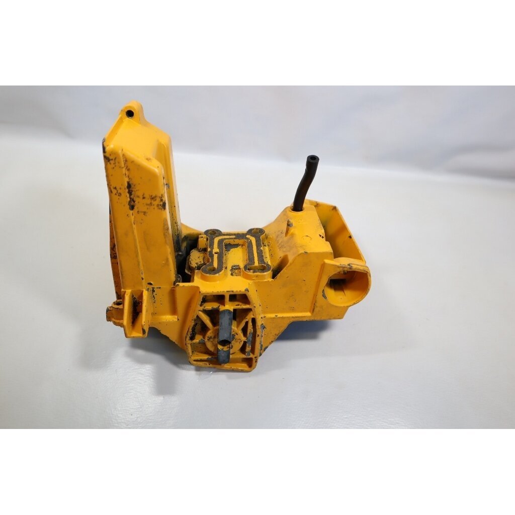 Genuine Tank Housing Crankcase Partner 360 chainsaw 507476458 3 Genuine Tank Housing Crankcase Partner 360 chainsaw 507476458 3
