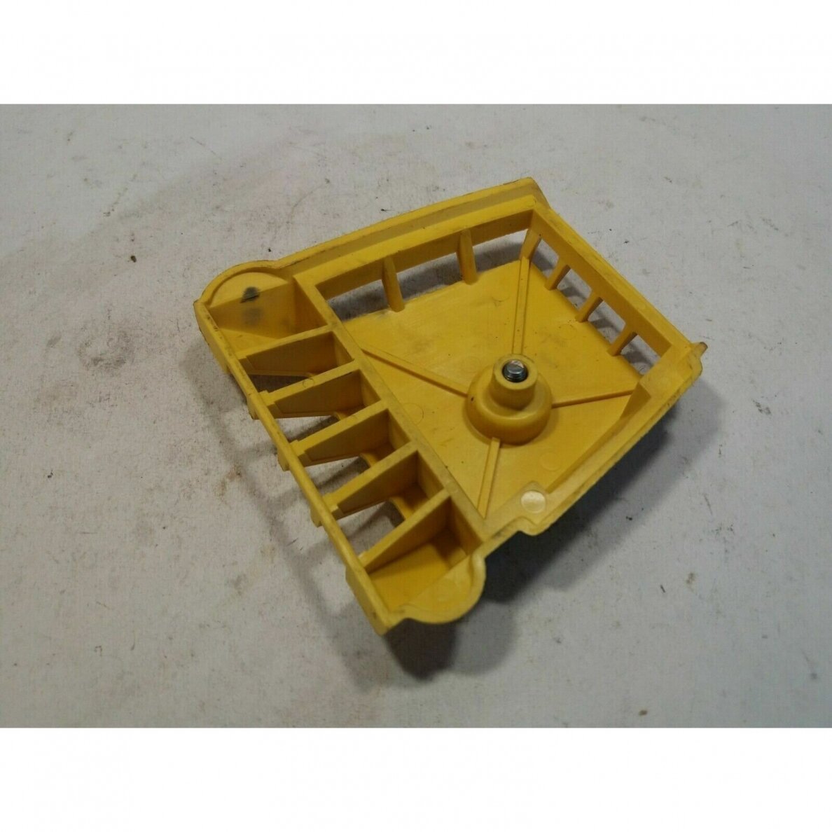 Genuine Air Filter Cover Mcculloch MacCat 2.3 ci 38cc chainsaw 215481 5 Genuine Air Filter Cover Mcculloch MacCat 2.3 ci 38cc chainsaw 215481 5