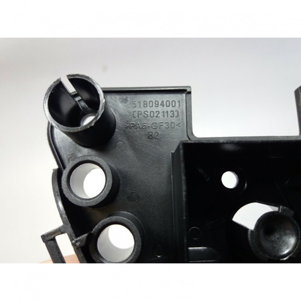 Genuine Air Filter Holder Homelite F3045 brushcutter trimmer 9 Genuine Air Filter Holder Homelite F3045 brushcutter trimmer 9