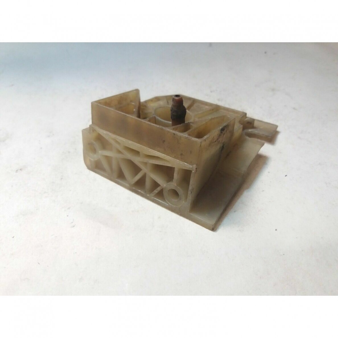 Genuine Carburetor Mounting Base Husqvarna 36 41 136 137 142 Jonsered 2036 chainsaw 530029829 4 Genuine Carburetor Mounting Base Husqvarna 36 41 136 137 142 Jonsered 2036 chainsaw 530029829 4