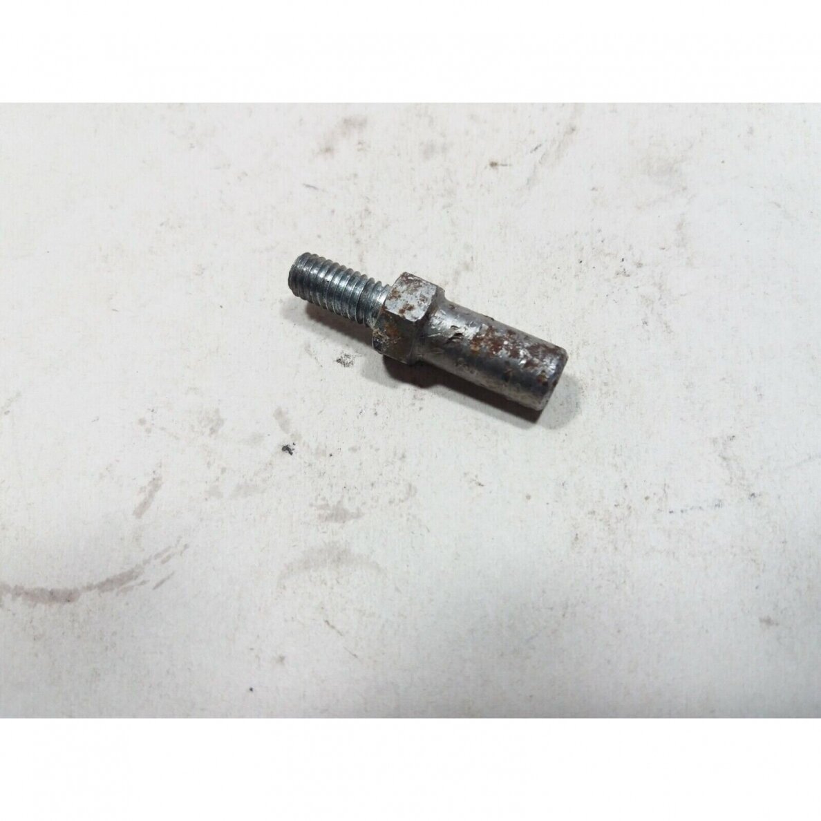 Genuine Chain Catcher Oleo Mac 945AF chainsaw 2 Genuine Chain Catcher Oleo Mac 945AF chainsaw 2