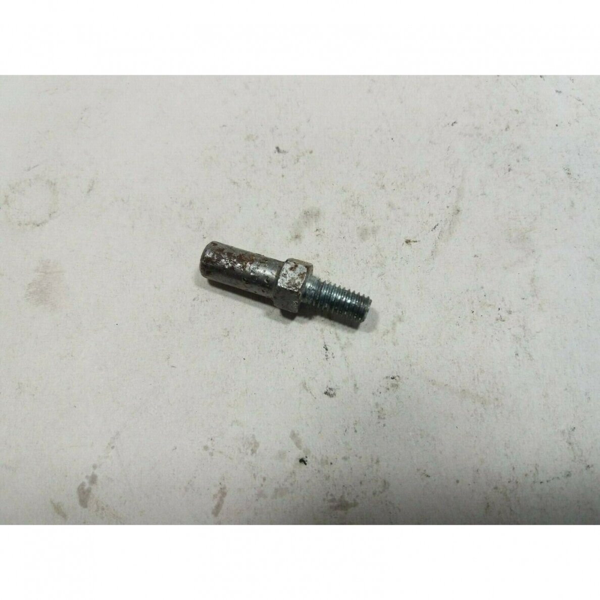Genuine Chain Catcher Oleo Mac 945AF chainsaw Genuine Chain Catcher Oleo Mac 945AF chainsaw