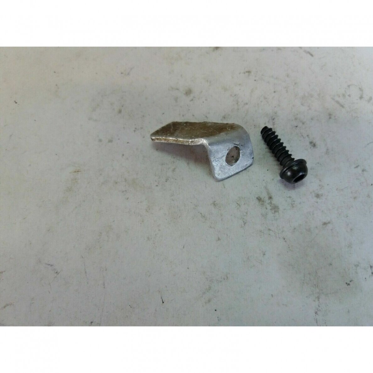 Genuine Chain Catcher Partner 350 351 352 382 391 421 422 chainsaw 530029850 1 Genuine Chain Catcher Partner 350 351 352 382 391 421 422 chainsaw 530029850 1