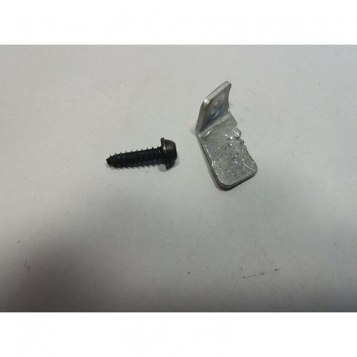 Genuine Chain Catcher Partner 350 351 370 371 390 391 420 chainsaw 530029850 Genuine Chain Catcher Partner 350 351 370 371 390 391 420 chainsaw 530029850