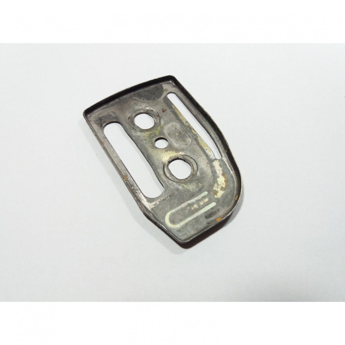 Genuine Chain Guide Plate Jonsered 2036 2040 Husqvarna 36 41 136 141 chainsaw 530037047 4 Genuine Chain Guide Plate Jonsered 2036 2040 Husqvarna 36 41 136 141 chainsaw 530037047 4