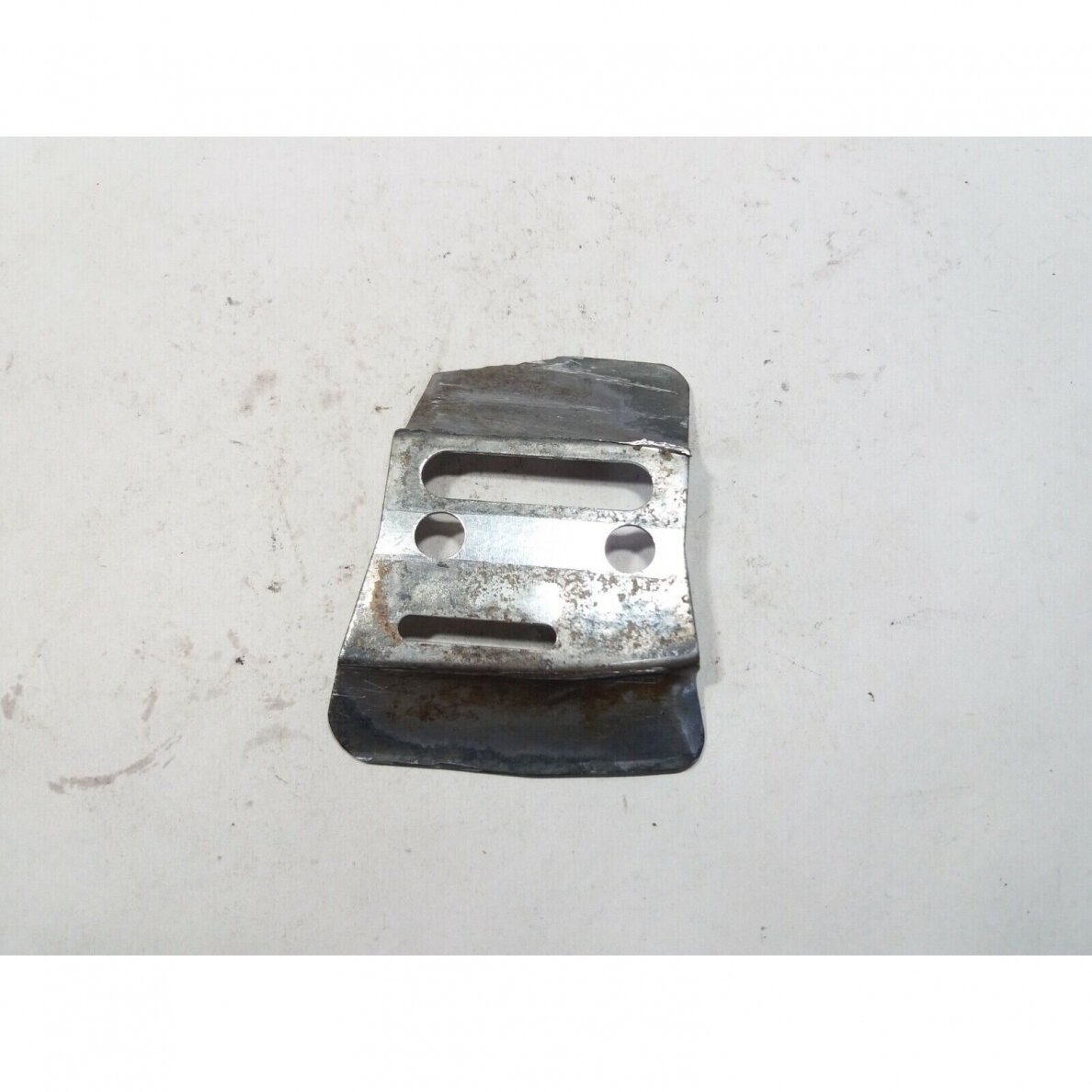 Genuine Chain Guide Plate Oleo Mac 945AF chainsaw Genuine Chain Guide Plate Oleo Mac 945AF chainsaw