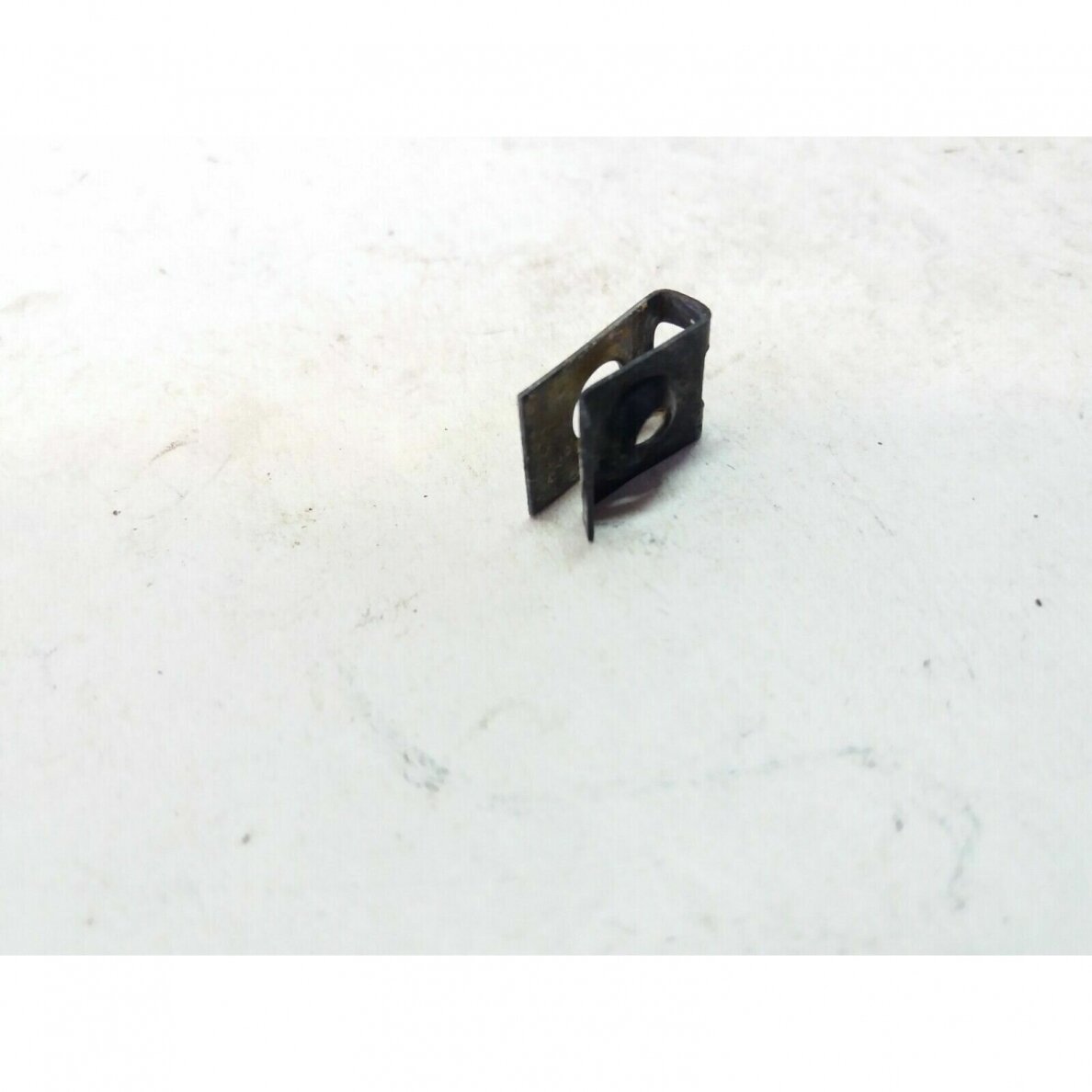 Genuine clip spring mount Solo 639 645 650 chainsaw 0028149 2 Genuine clip spring mount Solo 639 645 650 chainsaw 0028149 2
