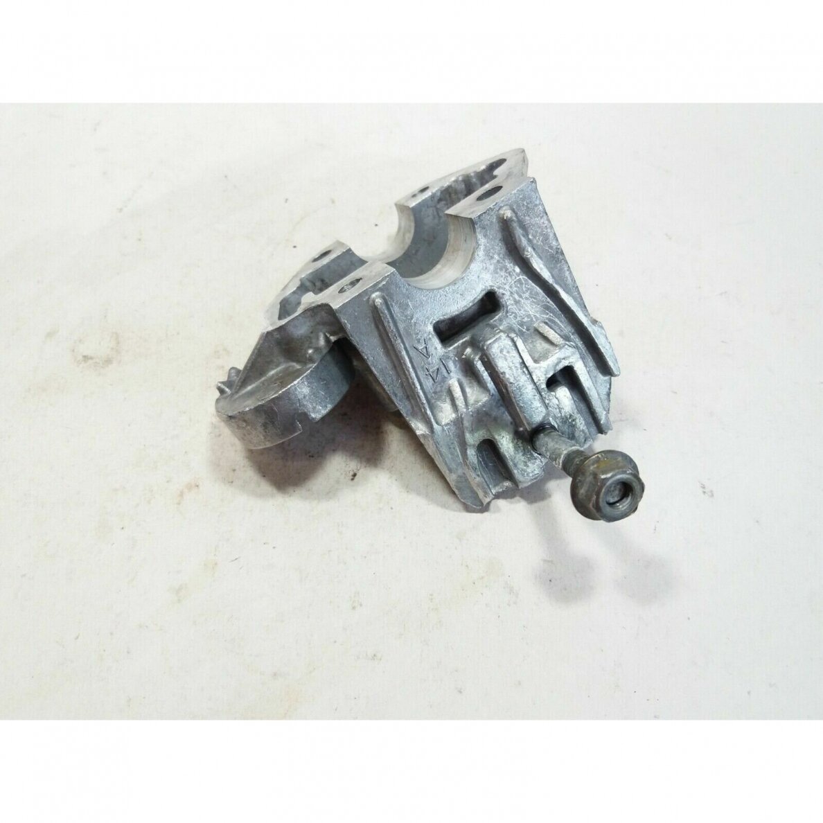 Genuine Crankcase Cylinder Mcculloch Eager Beaver 2.0 CID chainsaw 1 Genuine Crankcase Cylinder Mcculloch Eager Beaver 2.0 CID chainsaw 1