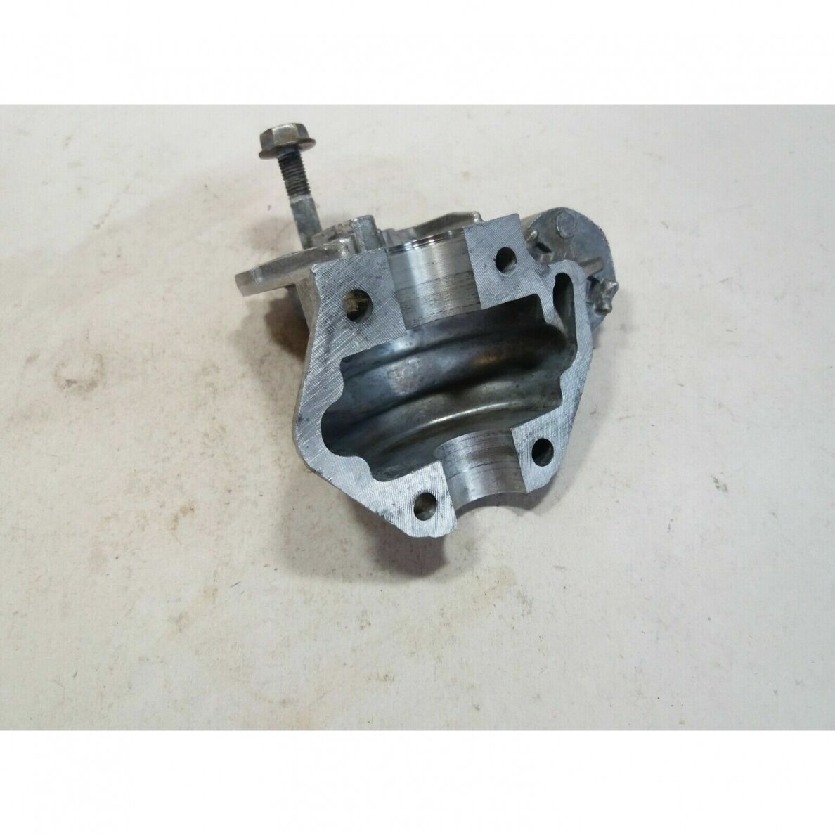 Genuine Crankcase Cylinder Mcculloch Eager Beaver 2.0 CID chainsaw 3
