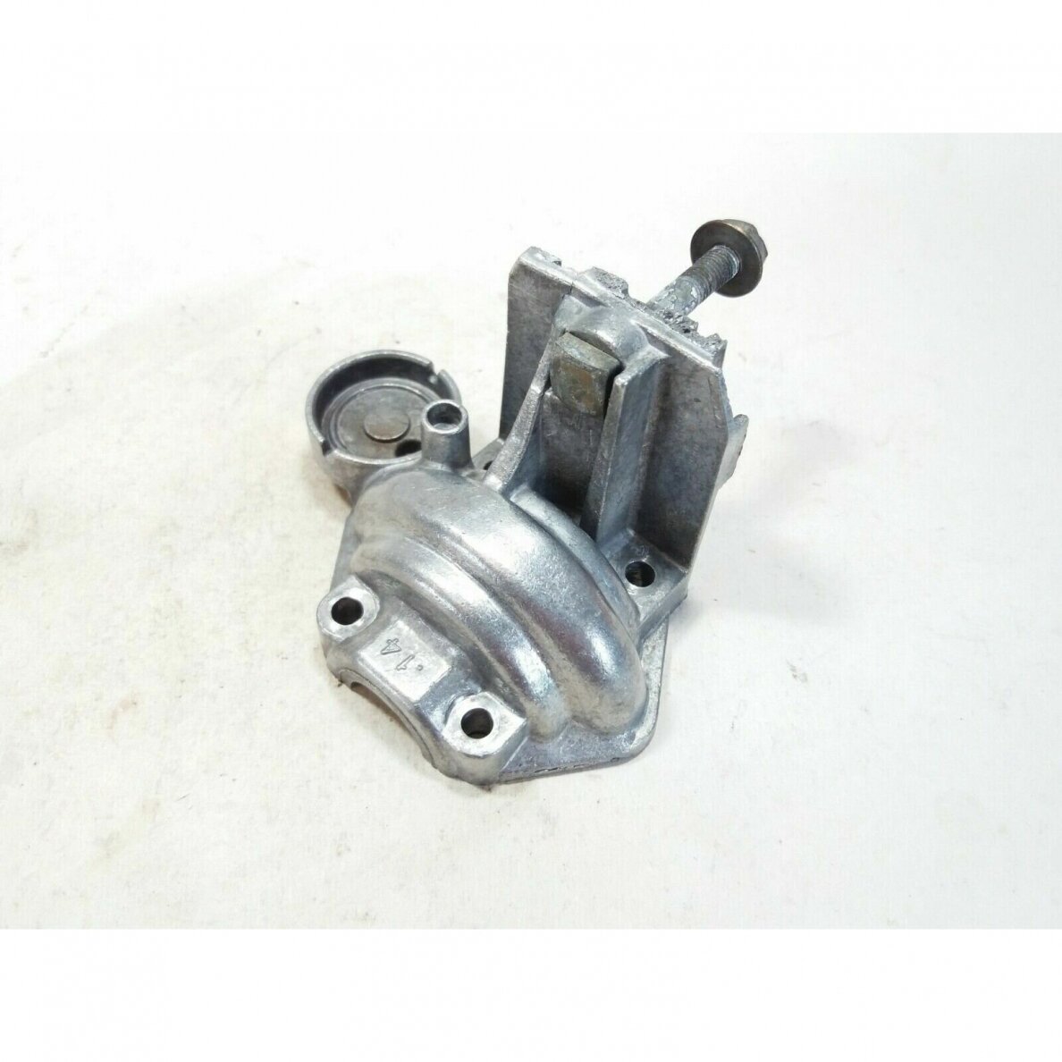 Genuine Crankcase Cylinder Mcculloch Eager Beaver 2.0 CID chainsaw 7 Genuine Crankcase Cylinder Mcculloch Eager Beaver 2.0 CID chainsaw 7