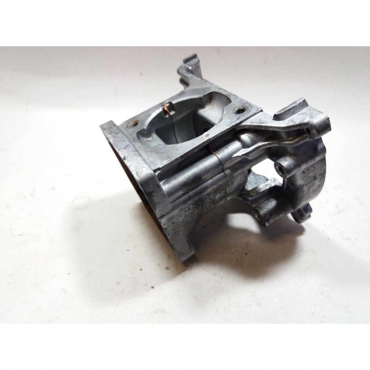 Genuine Crankcase Echo SRM-2305 brushcutter trimmer 10020452133 3 Genuine Crankcase Echo SRM-2305 brushcutter trimmer 10020452133 3