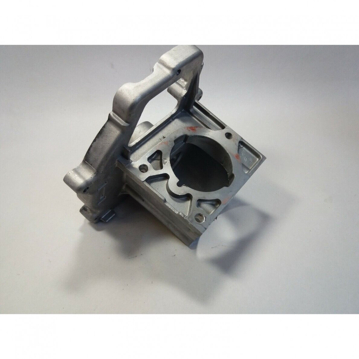 Genuine Crankcase Homelite F3045 brushcutter trimmer 2 Genuine Crankcase Homelite F3045 brushcutter trimmer 2
