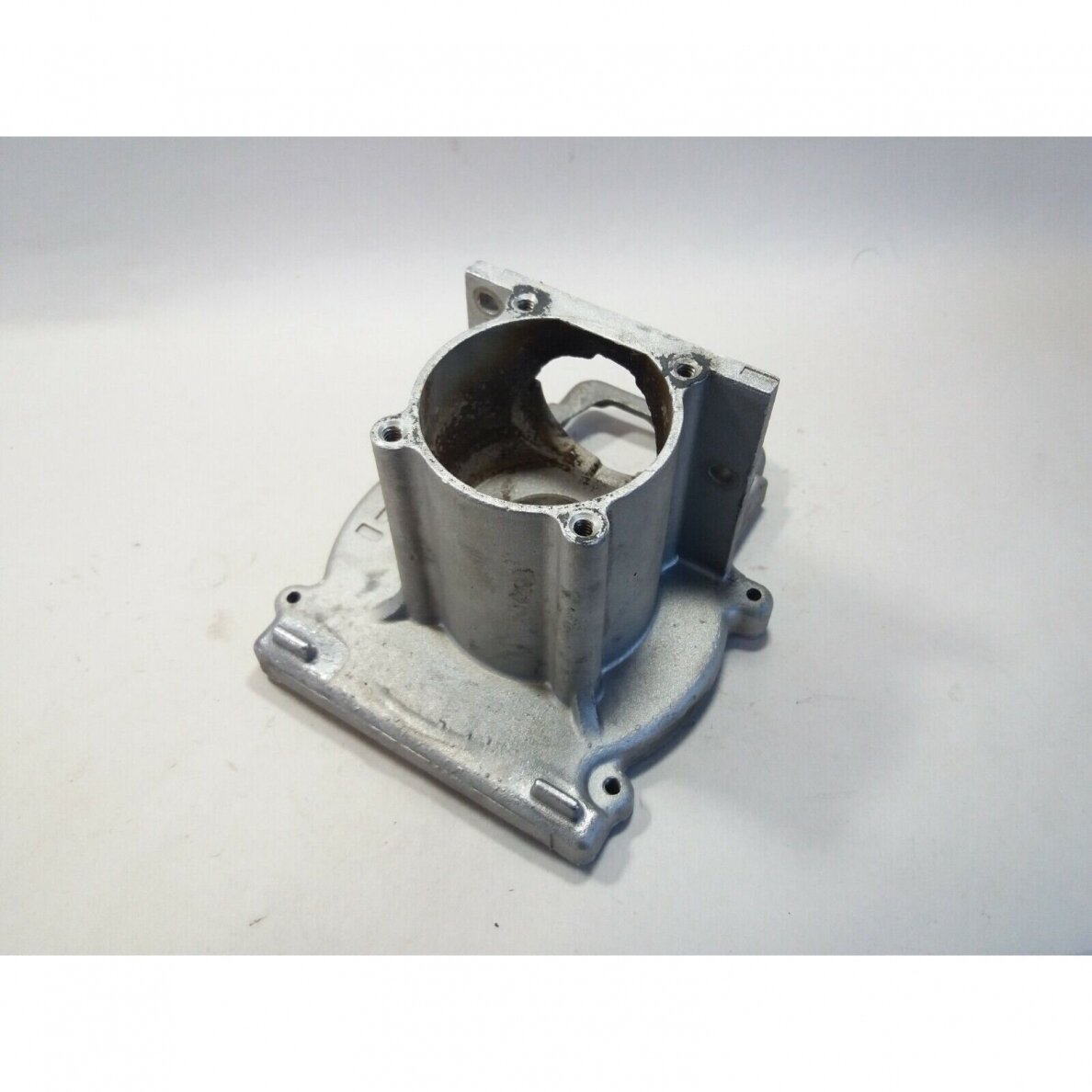 Genuine Crankcase Homelite i625cd trimmer 4 Genuine Crankcase Homelite i625cd trimmer 4