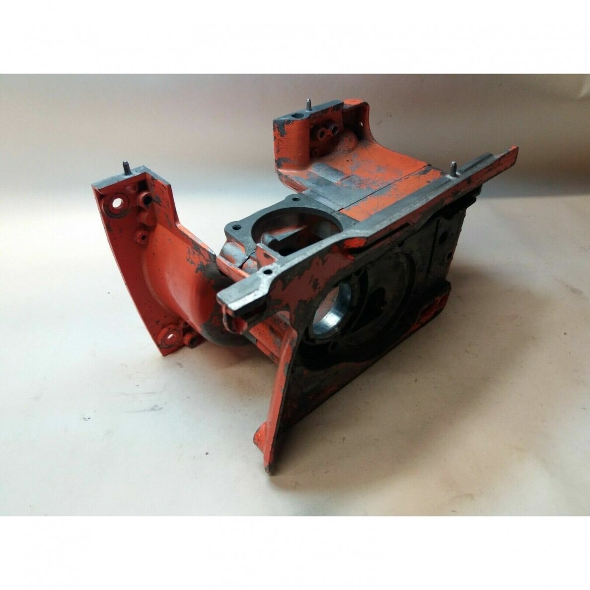 Genuine Crankcase Husqvarna 140S chainsaw 2